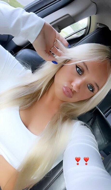 ベイビーヌードOnlyFans セクシーヌード 画像