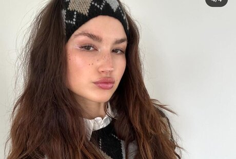 曲線美のラテン系オンリーファンズ 無料エロ 写真