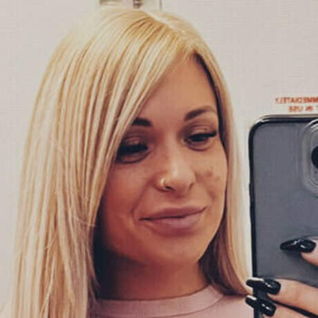 黒髪のオンリーファンズ パーフェクト ギャラリー