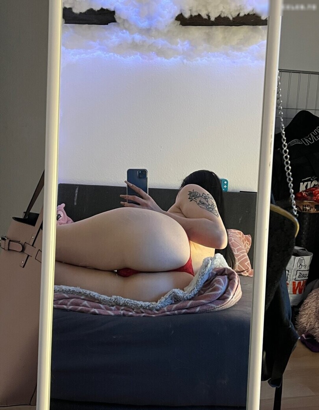 縛られたOnlyFans セクシーヌード 画像