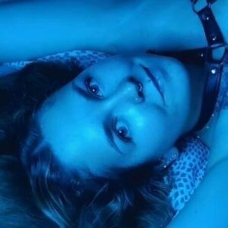 アジアンゴス オンリーファンズ アダルト 画像