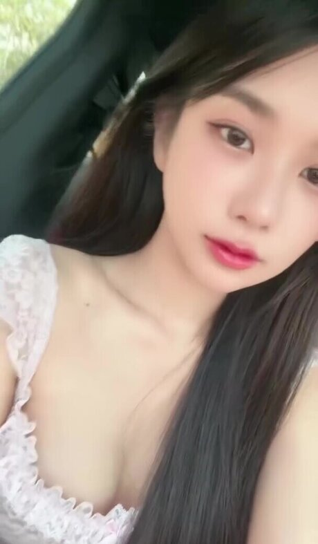 赤毛の熟女オンリーファンズ 無料 画像