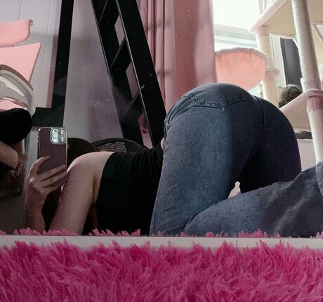 ゲイランジェリーOnlyFans 美しい裸 画像