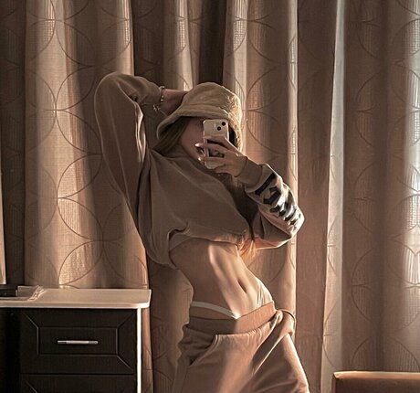 alina zaozerskayaaa 高品質モデル 画像