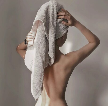 巨乳のオンリーファンズ えろ 写真