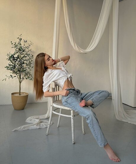 熟女の足オンリーファンズ 無料ポルノ 画像