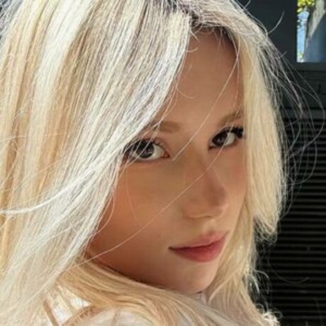 Kitty Mae 裸のモデル アーカイブ