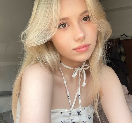 熟女メガネOnlyFans 無料ヌード 画像