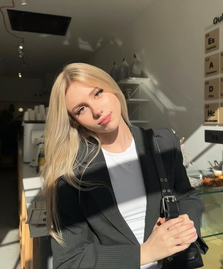 Kitty Mae ポルノスター 写真