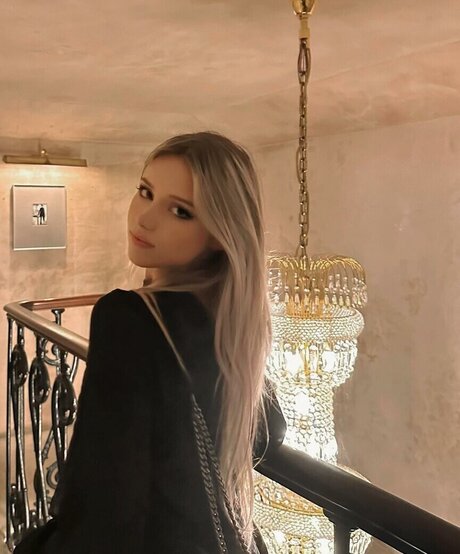 Kitty Mae ヌードのポルノスター 画像