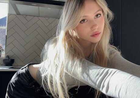 Kitty Mae 美しいスター 写真