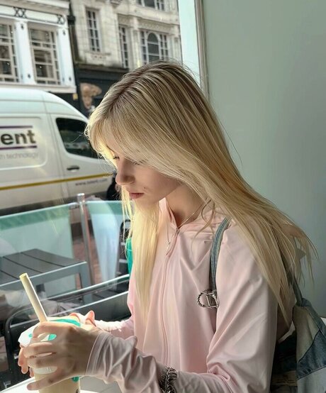 Kitty Mae 最高の女優 ギャラリー