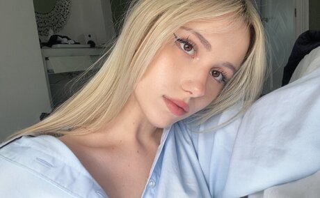 Kitty Mae ホットなモデル 写真