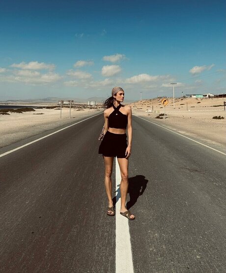 逆騎乗位 オンリーファンズ ホットセックス 写真