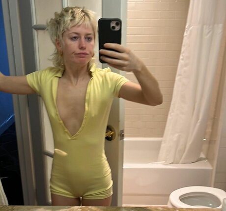 Amy Taylor エロティックなスター 画像