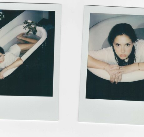 Kate Peytavin エロティックモデル 写真