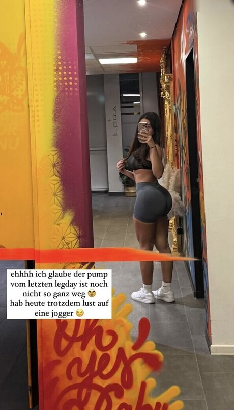 小人ヌードオンリーファンズ 無料セクシー 画像