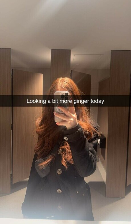 Giulia Bruno セクシーなスター 写真