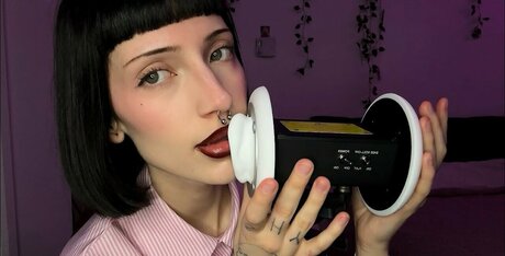 SleepGirlASMR 素敵な女優 写真