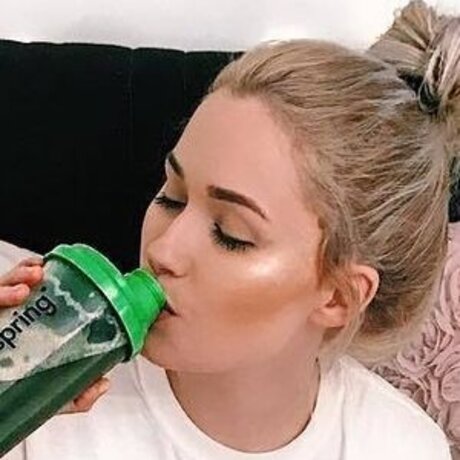 アジア人女性OnlyFans セクシー裸 写真