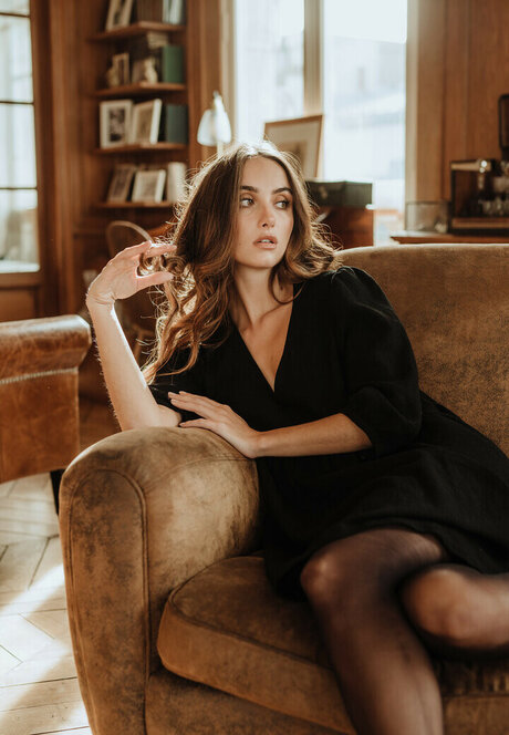 スマイルオンリーファンズ 無料ヌード 写真