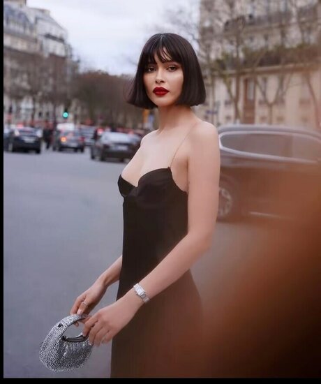 ハロウィン オンリーファン ポルノ 写真