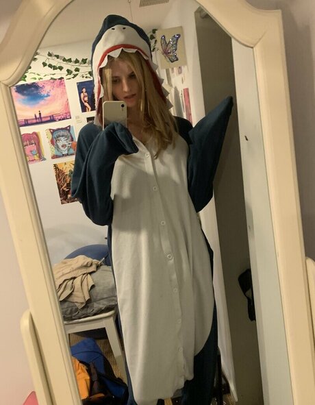 Crowbar Enjoyer ポルノモデル 写真