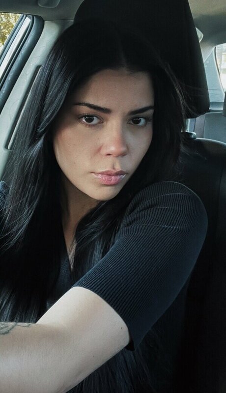 Kruellavill ポルノスター 独占 写真