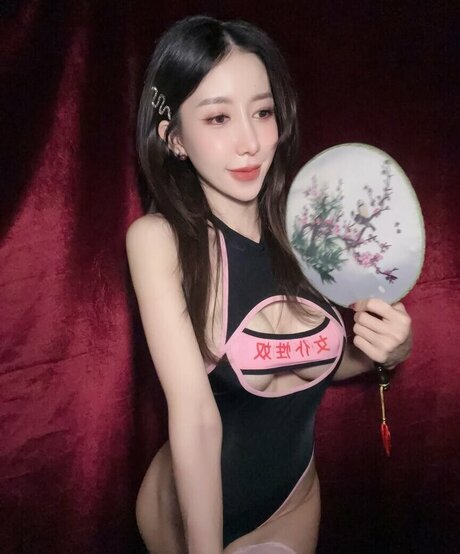 黒檀の猫オンリーファンズ 無料 アーカイブ