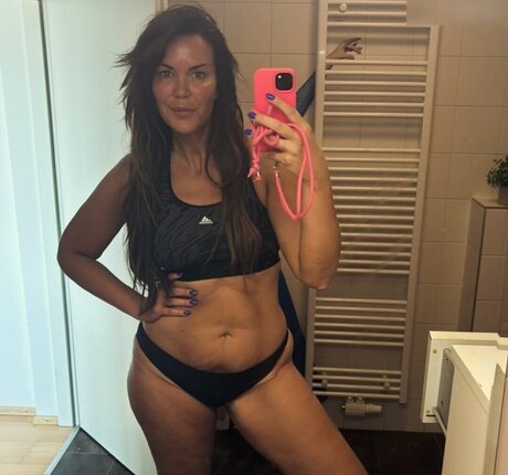 スキニーアナルOnlyFans ヌード 写真