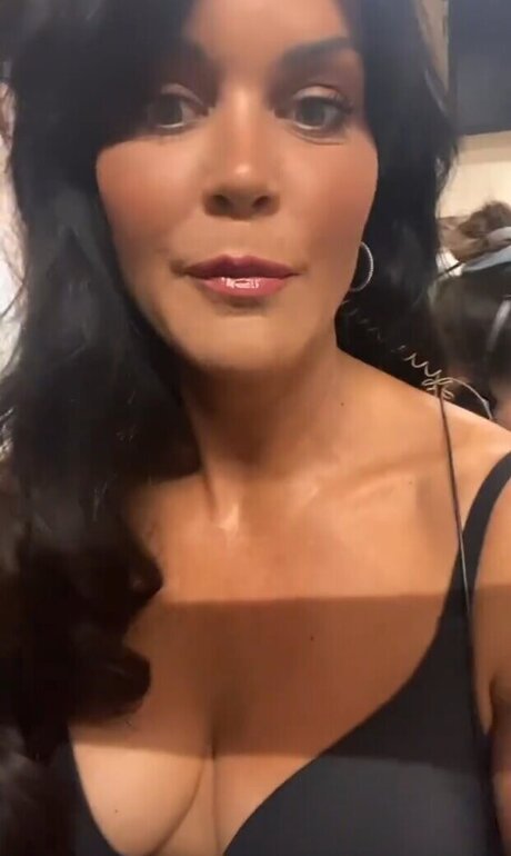 アジア人のティーンの足 オンリーファンズ ホット 写真