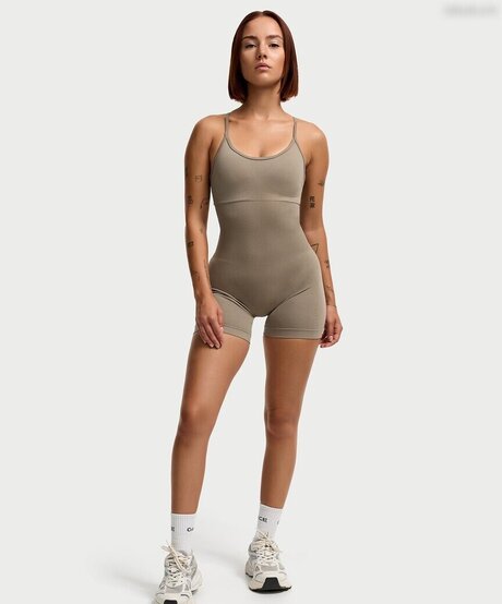 セクシーなドレスOnlyFans 無料セクシー アーカイブ