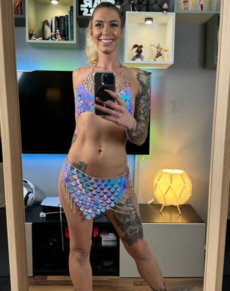 厚い黒檀オンリーファンズ アートヌード ギャラリー