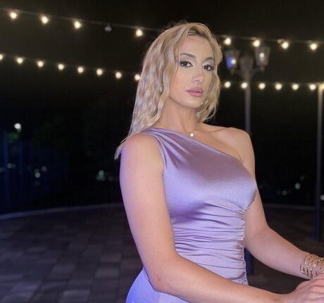 BBW TS オンリーファンズ xxx 画像