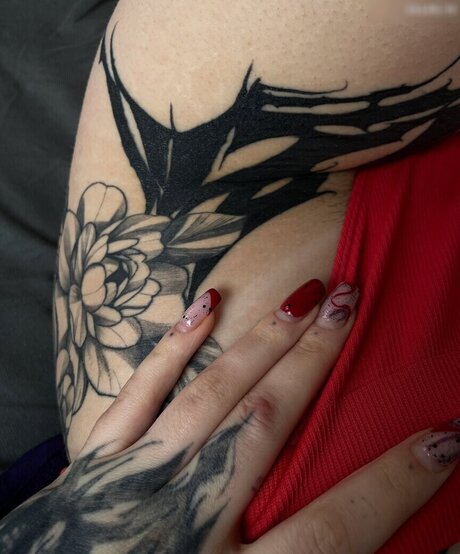 痩せたアジア人ティーン OnlyFans ポルノ 画像