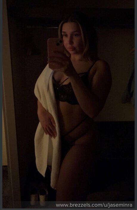 熟女フェラチオOnlyFans アートヌード 画像