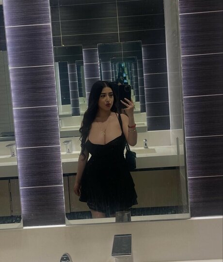 アナル舐めオンリーファンズ 無料 写真