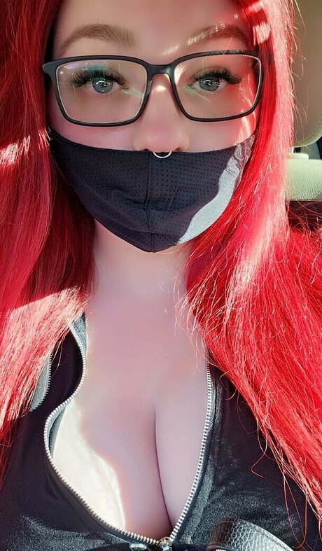 Endra exe 裸のモデル 写真