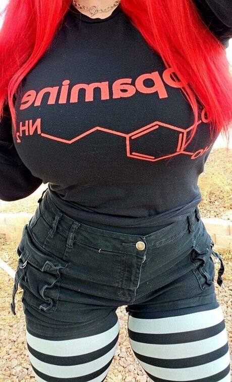 Endra exe 裸の女優 写真