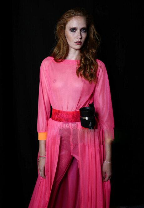 巨大なペニスオンリーファンズ 無料ヌード 画像