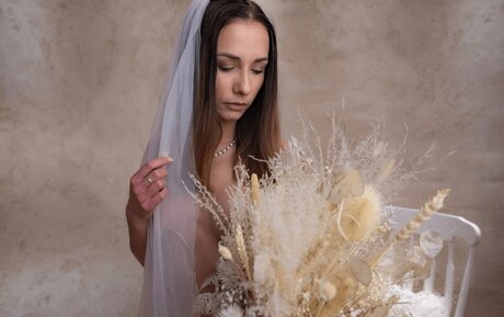 Laura M dler エロティックモデル 写真