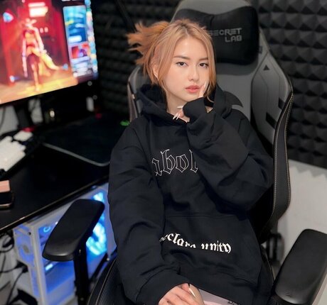 Swansage ポルノスター 無料 写真