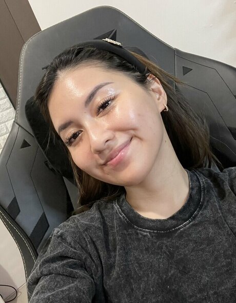 Swansage ヌード女優 写真