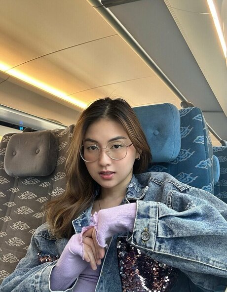 Swansage ヌードスター 画像