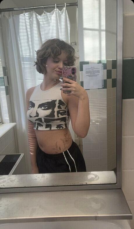 Gina Lynn セックスポルノスター アーカイブ