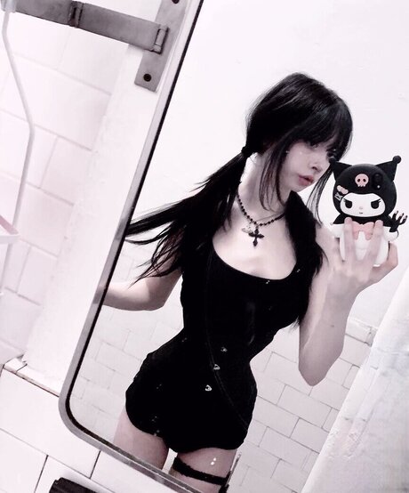 曲線美のクーガーOnlyFans アダルト無料 写真