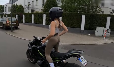 joysemmi セックス女優 画像