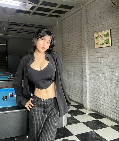 ejahazel かわいいポルノスター 写真