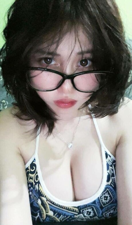 ejahazel 高品質モデル 画像