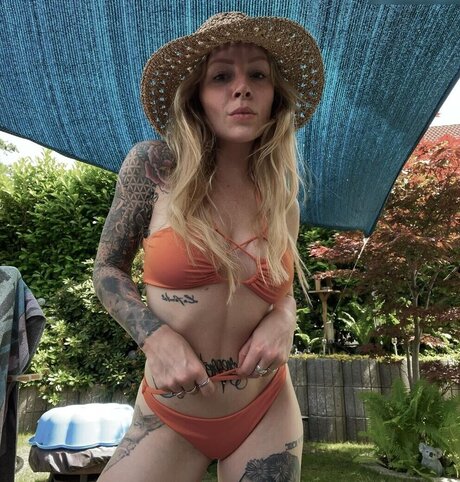 巨大なペニスオンリーファンズ HD ギャラリー